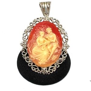 Vintage Kabana Sterling Silver Cameo Pendant